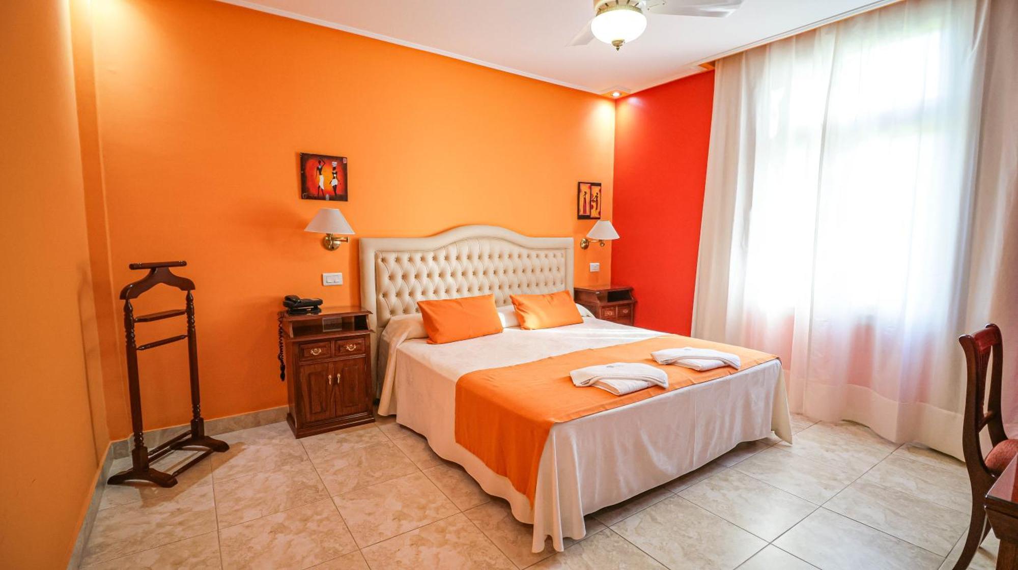 Intersur Independencia Hotel Termas de Rio Hondo Exterior photo